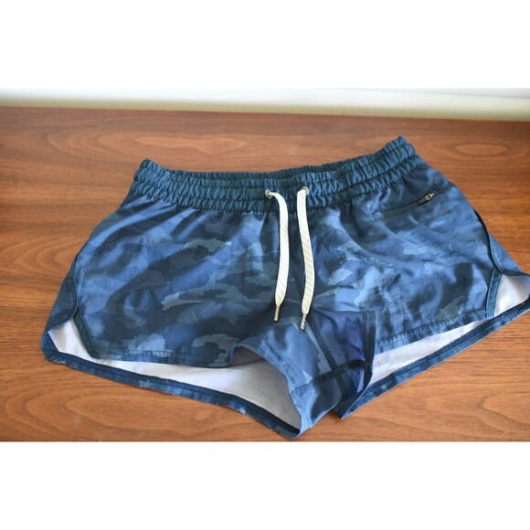 Camo Pants - Vuori Clementine Shorts Size Medium Dark Camo Lined VW304 Zip Pocket Drawstring